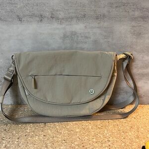 NWOT Lululemon All Night Festival Bag 5L in Gray Sage